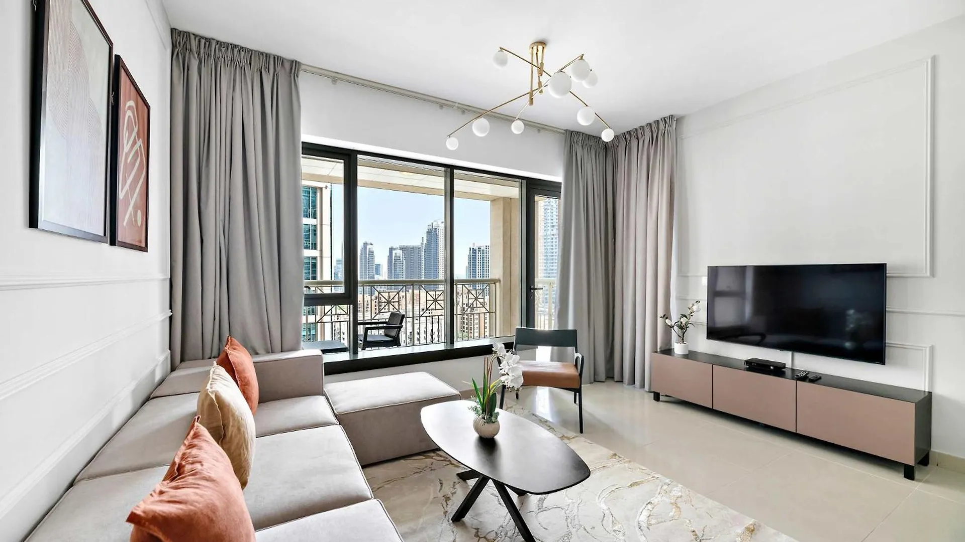 Silkhaus Chic 1Bdr With Patio Near Burj Khalifa Daire Dubai 0*,  Birleşik Arap Emirlikleri